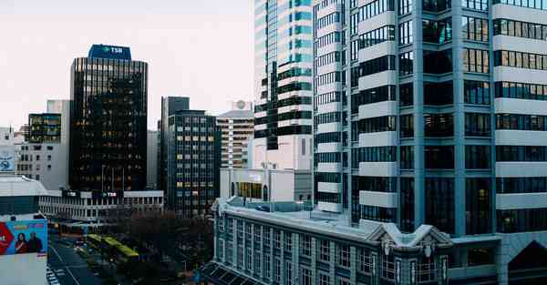 小龙人智能机器人,人类智能小机器人