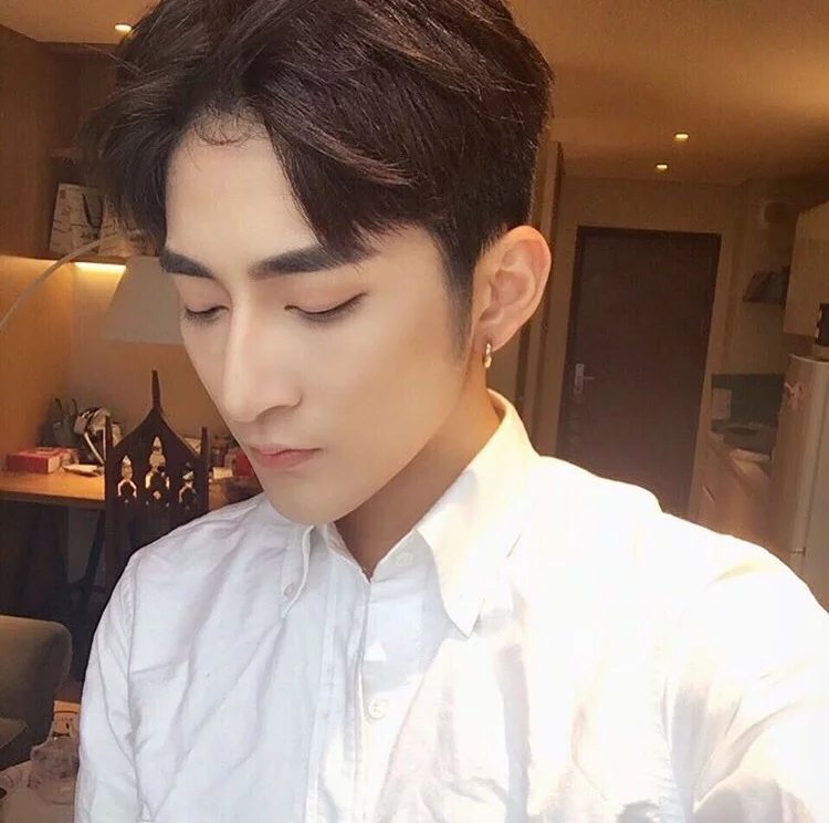 向绍钧梅