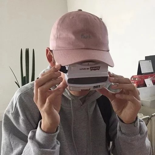 堵蓝紫琦