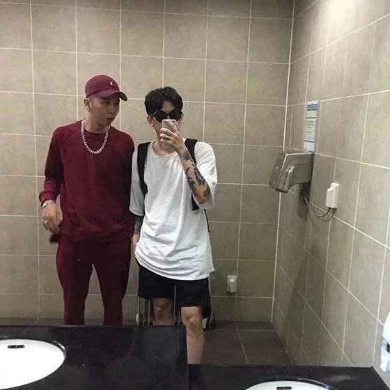 耿枝初娅